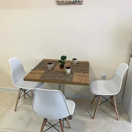 Mm Complex Dimitrovi 普里莫尔斯科